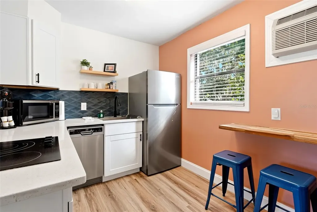 11965 Gulf Boulevard St Petersburg FL 33706