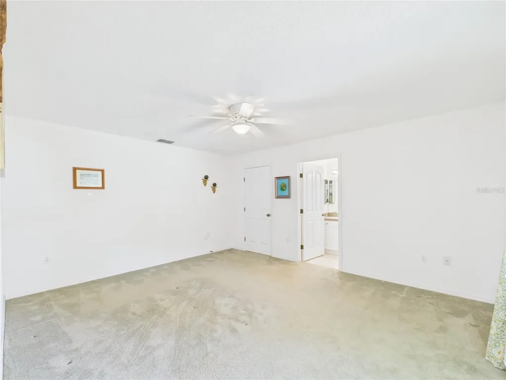11236 N Rain Point Inglis FL 34449