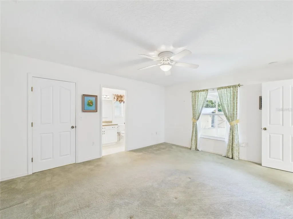 11236 N Rain Point Inglis FL 34449