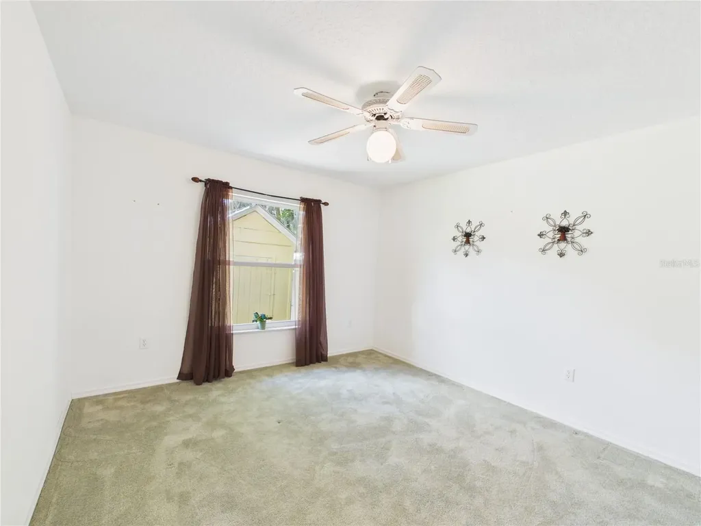 11236 N Rain Point Inglis FL 34449