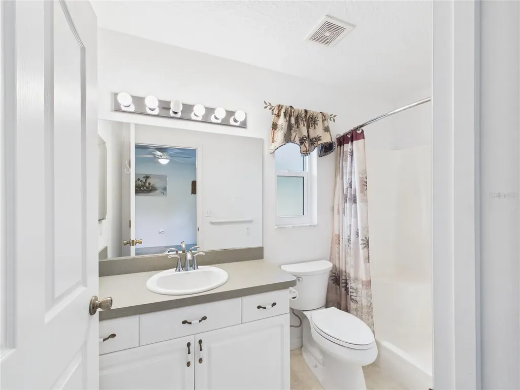 11236 N Rain Point Inglis FL 34449