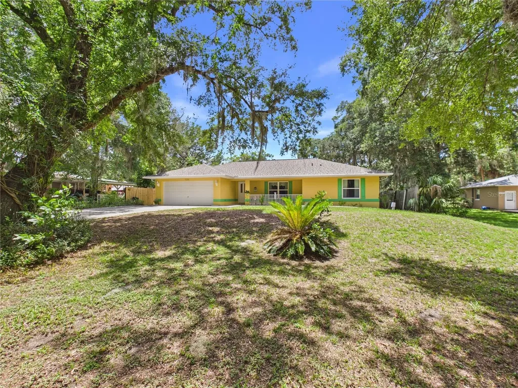 11236 N Rain Point Inglis FL 34449