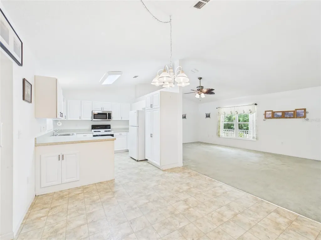 11236 N Rain Point Inglis FL 34449