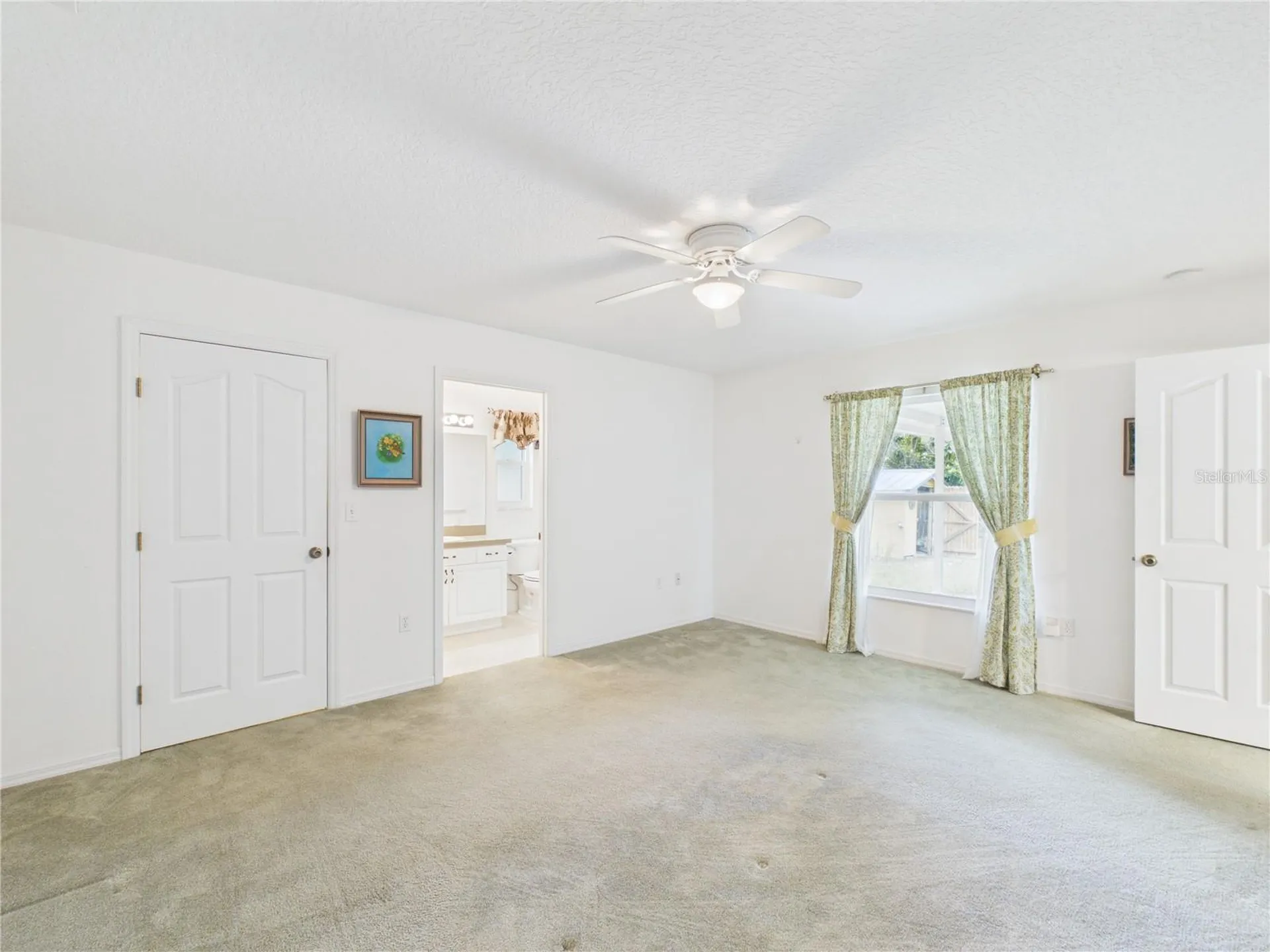 11236 N Rain Point Inglis FL 34449