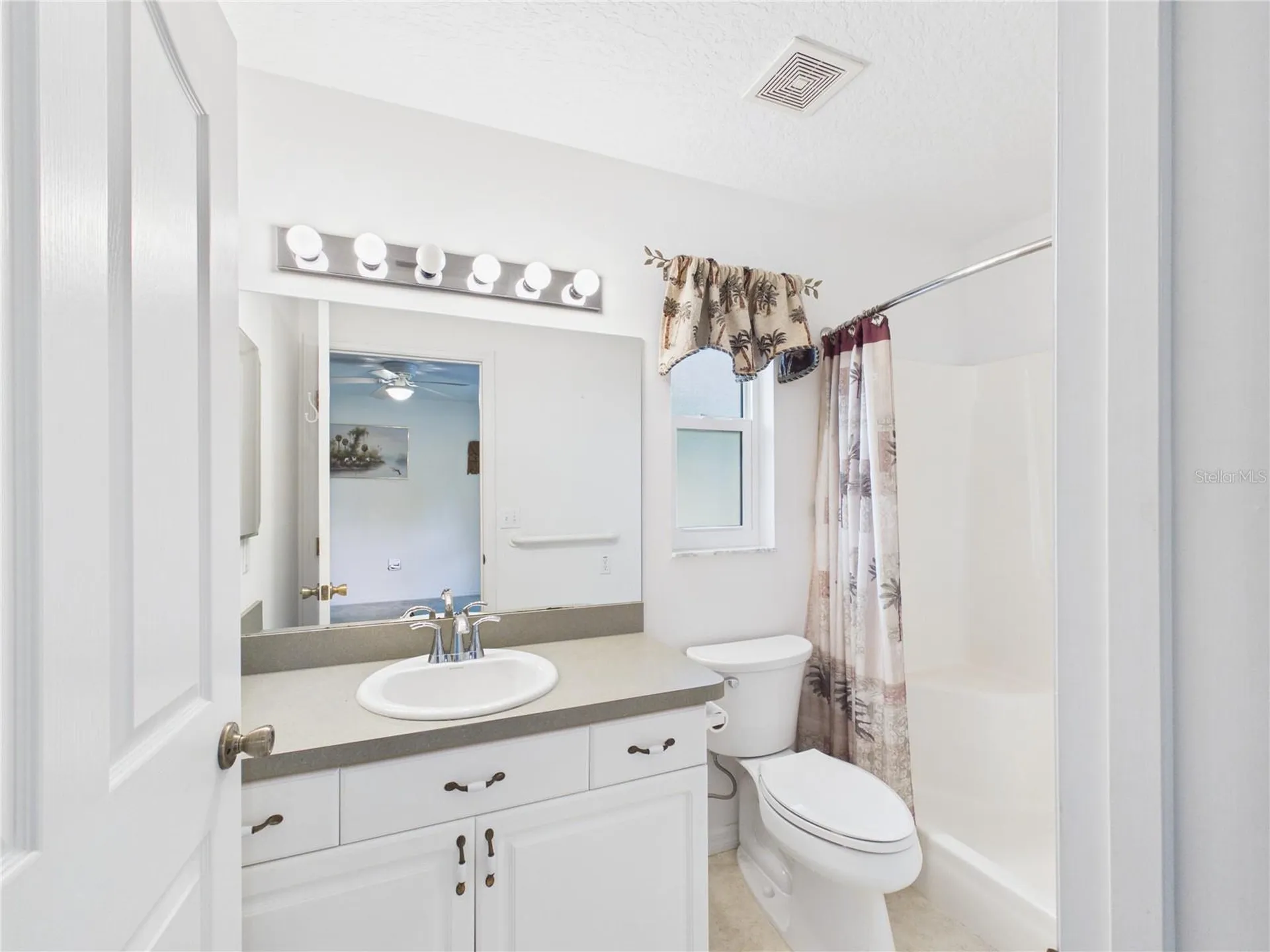 11236 N Rain Point Inglis FL 34449