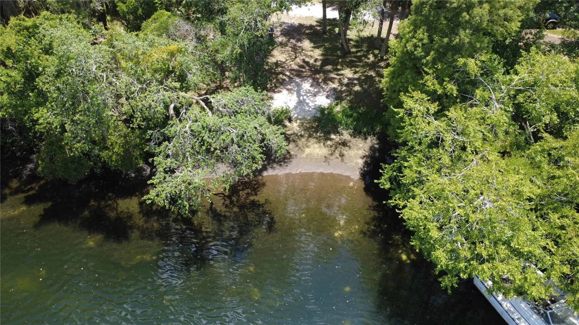 11236 N Rain Point Inglis FL 34449