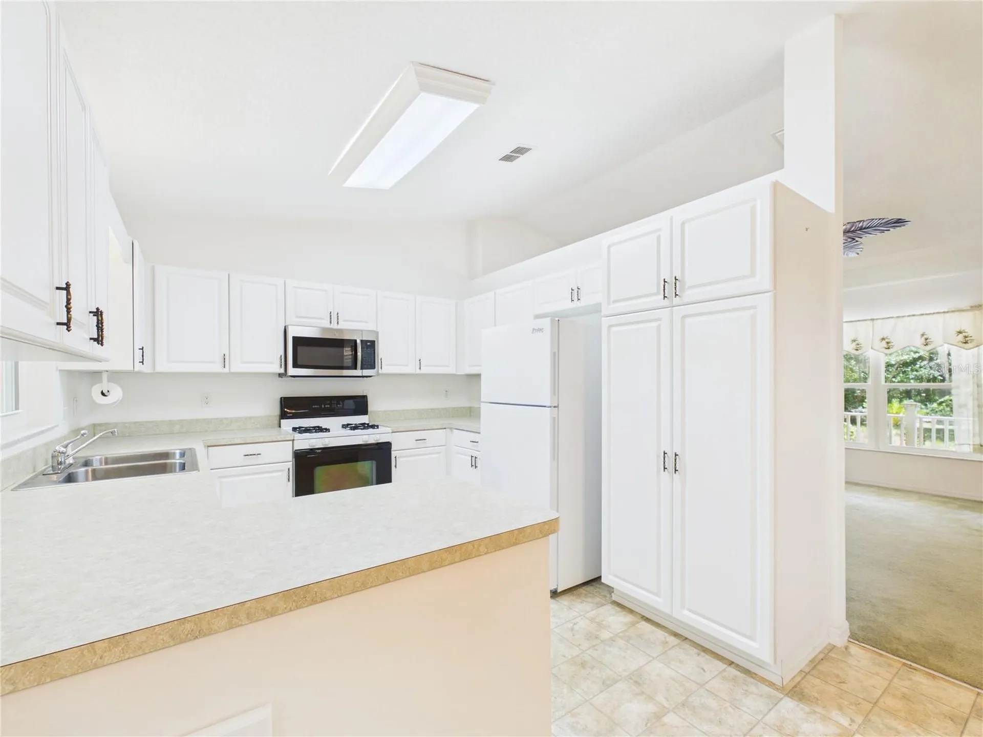 11236 N Rain Point Inglis FL 34449