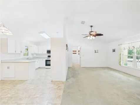 11236 N Rain Point Inglis FL 34449