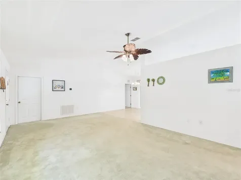 11236 N Rain Point Inglis FL 34449