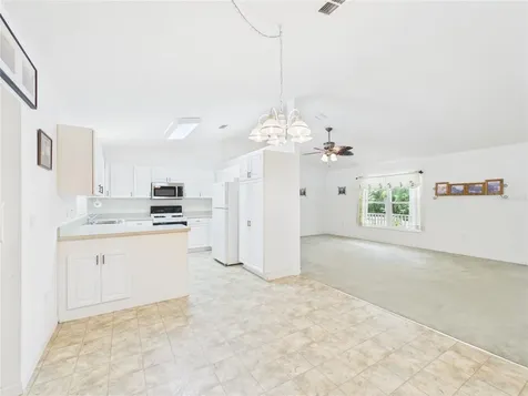 11236 N Rain Point Inglis FL 34449
