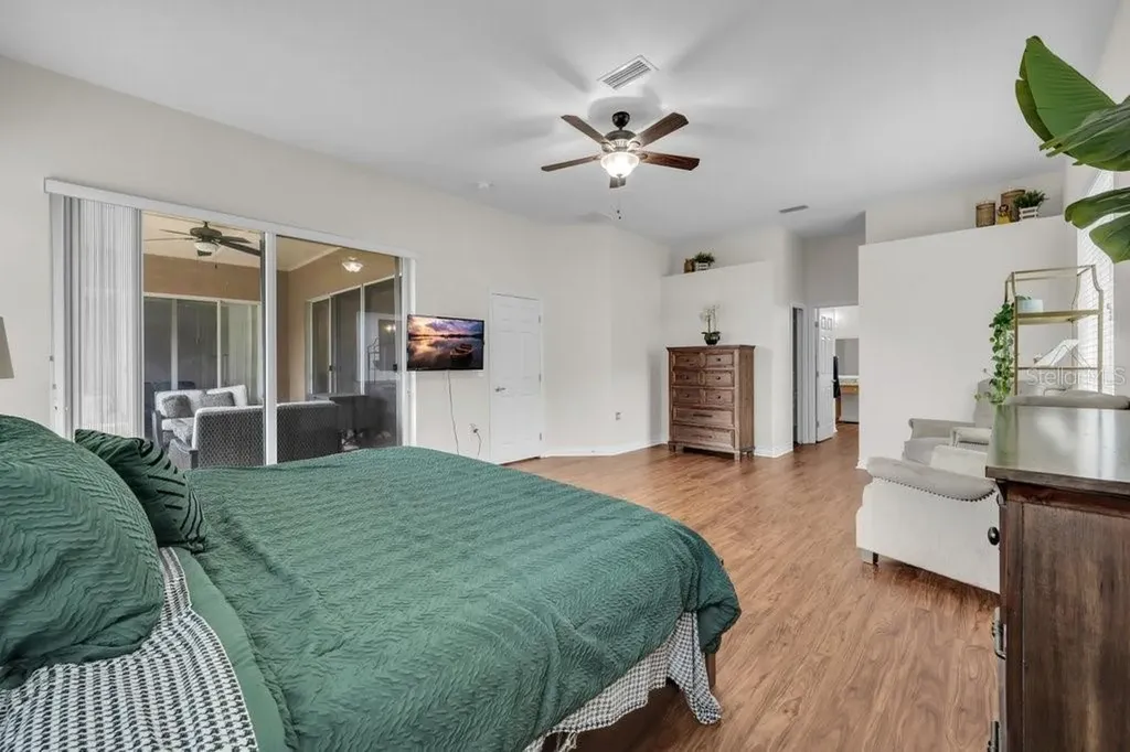 16135 Bridgedale Drive Lithia FL 33547