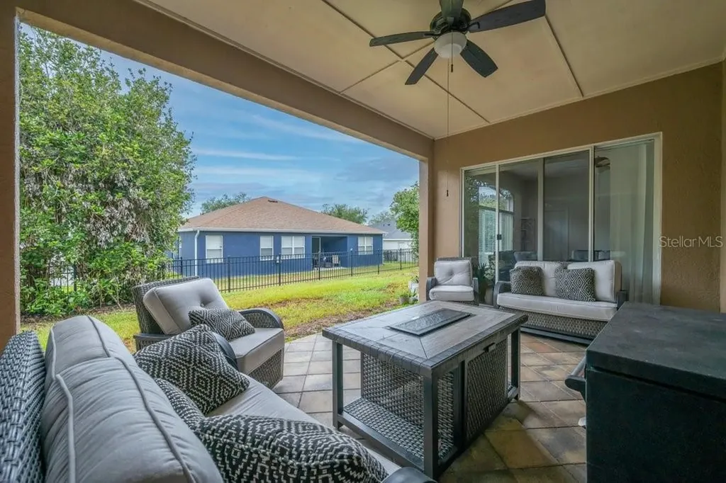 16135 Bridgedale Drive Lithia FL 33547