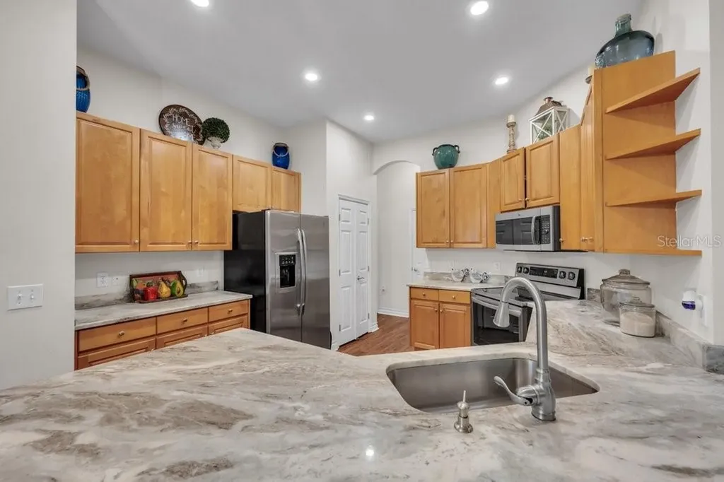16135 Bridgedale Drive Lithia FL 33547