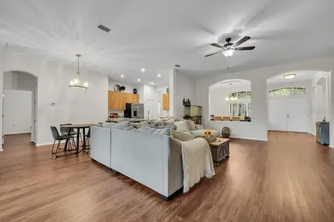 16135 Bridgedale Drive Lithia FL 33547