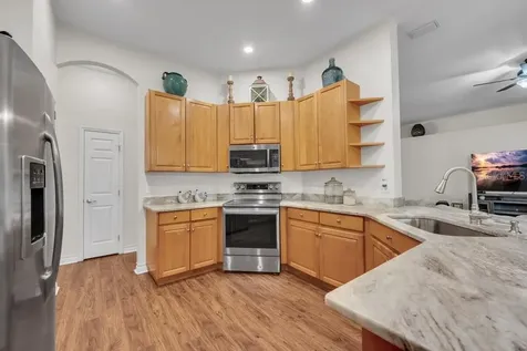 16135 Bridgedale Drive Lithia FL 33547