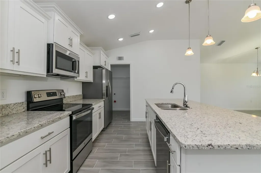 1251 Amazon Lane Kissimmee FL 34759