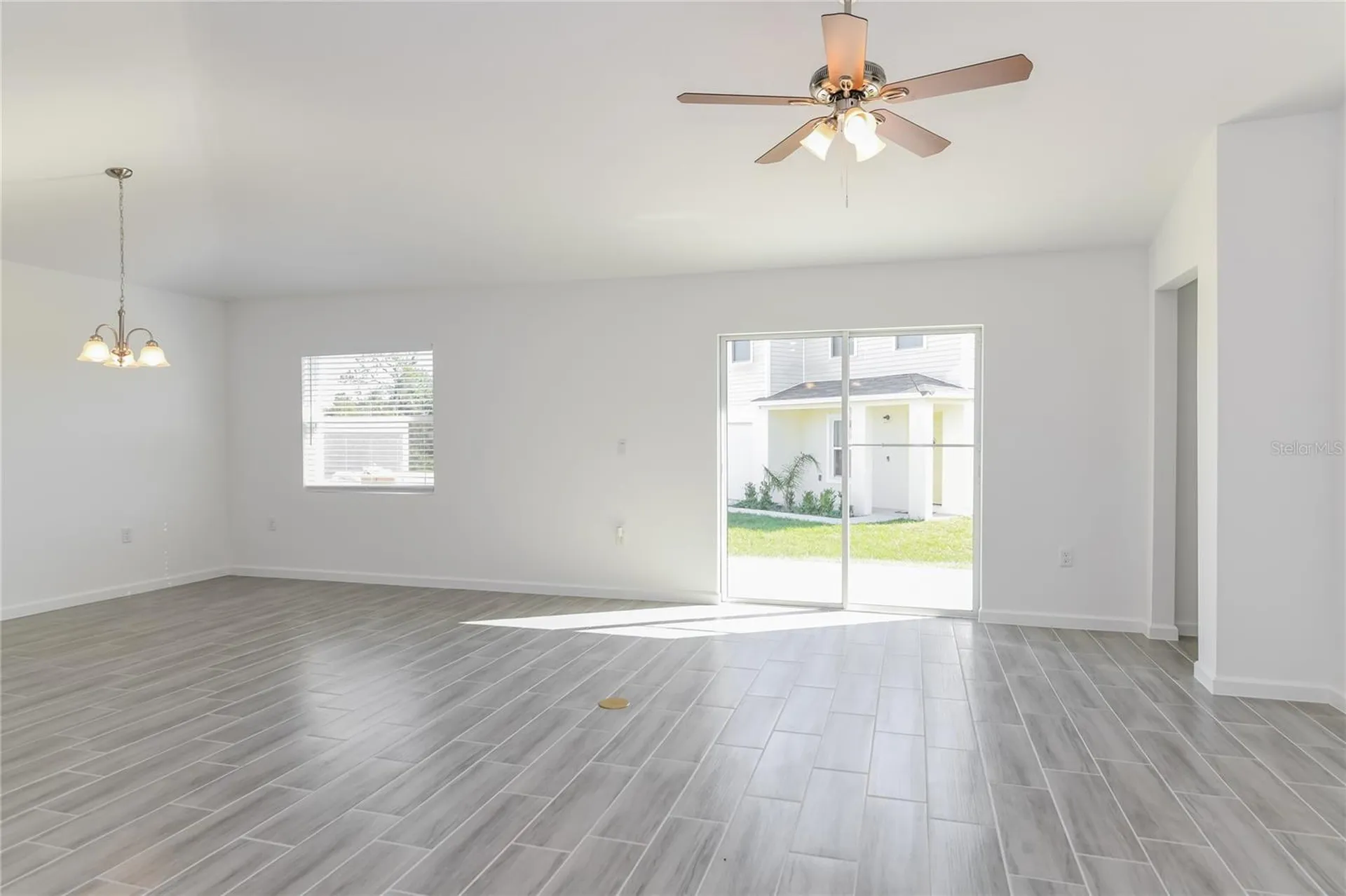 1251 Amazon Lane Kissimmee FL 34759