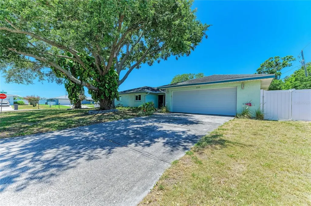 2120 47th Street Pl W Bradenton FL 34209