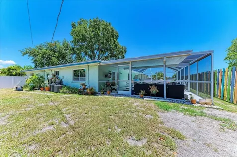 2120 47th Street Pl W Bradenton FL 34209