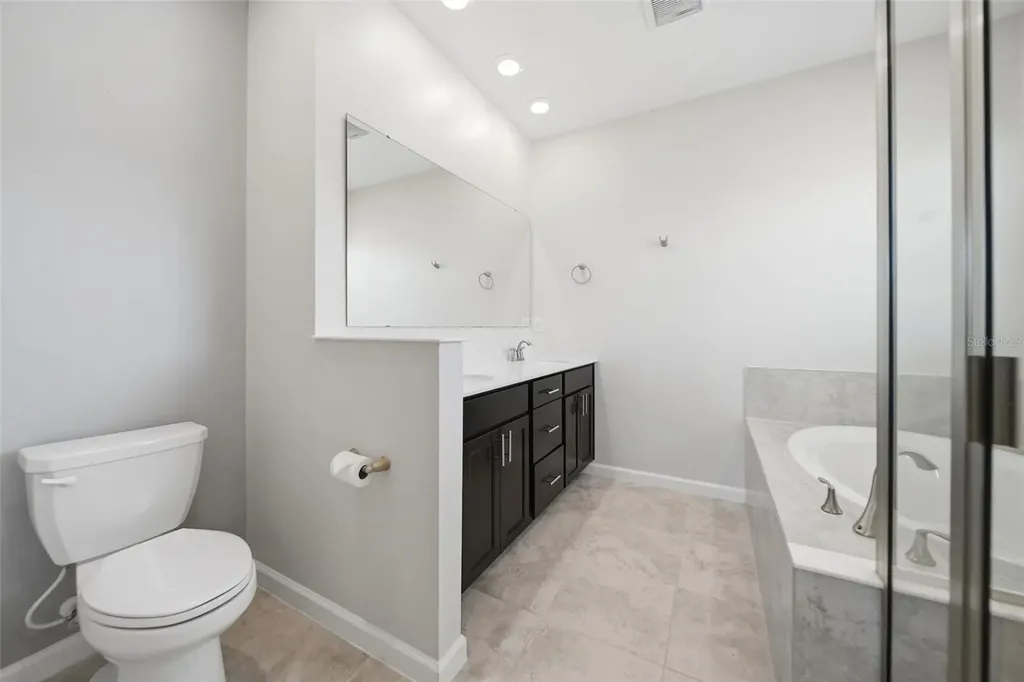 9806 Red Eagle Drive Orlando FL 32825
