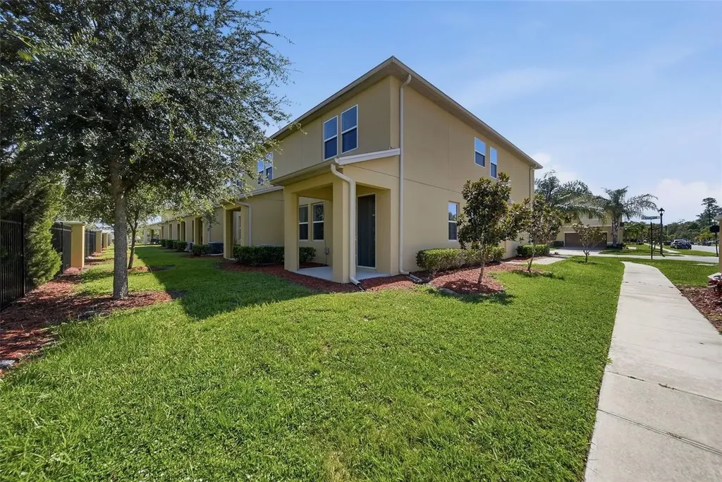 9806 Red Eagle Drive Orlando FL 32825