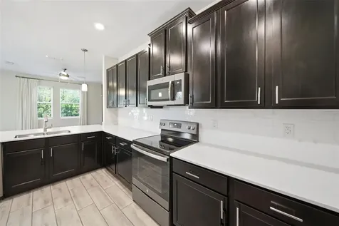 9806 Red Eagle Drive Orlando FL 32825