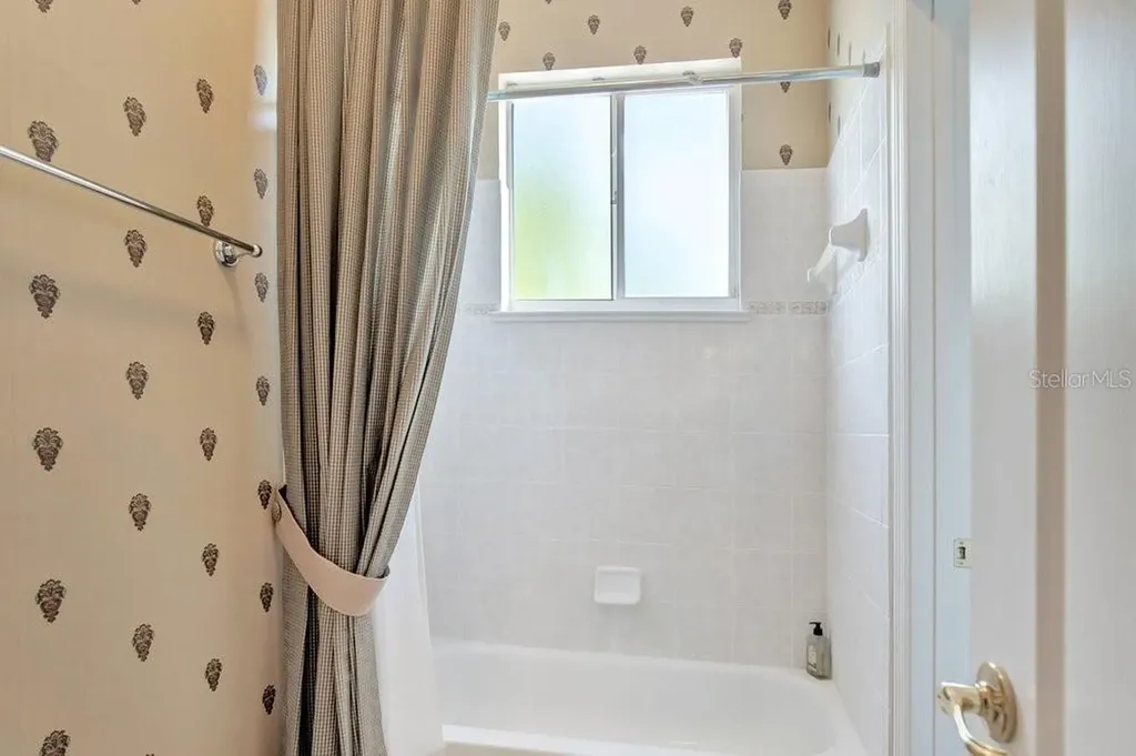 9211 Shadow Pinar Court Orlando FL 32825