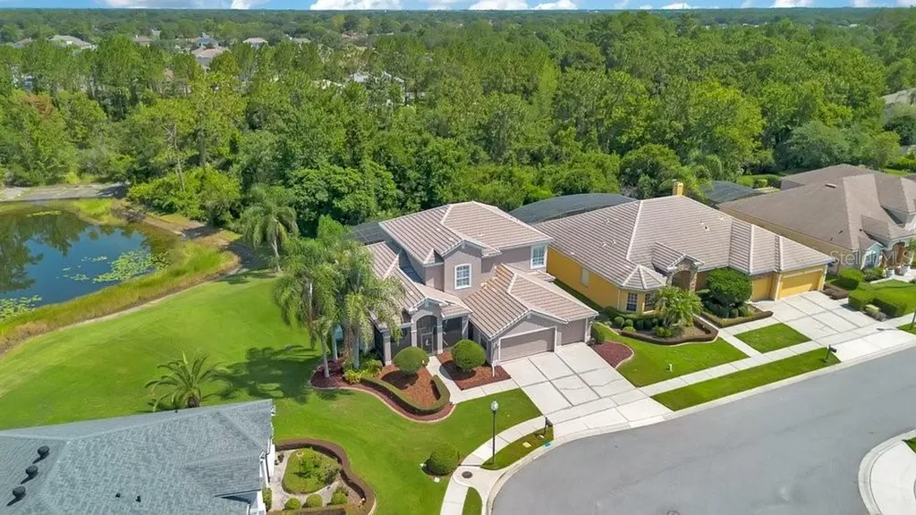 9211 Shadow Pinar Court Orlando FL 32825