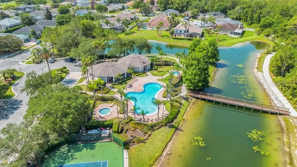 9211 Shadow Pinar Court Orlando FL 32825