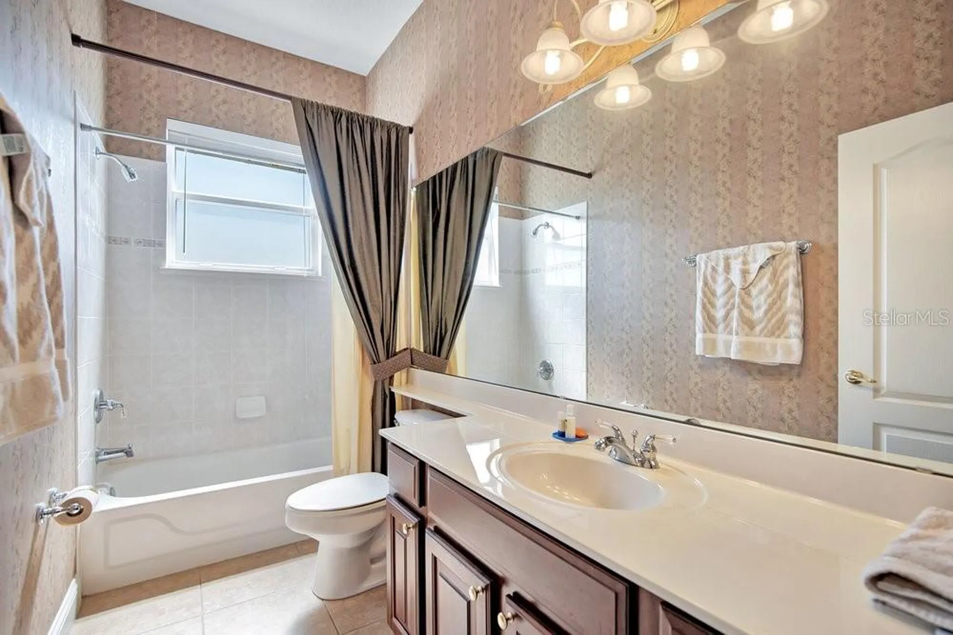 9211 Shadow Pinar Court Orlando FL 32825