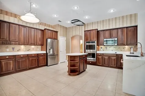 9211 Shadow Pinar Court Orlando FL 32825