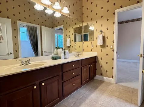 9211 Shadow Pinar Court Orlando FL 32825