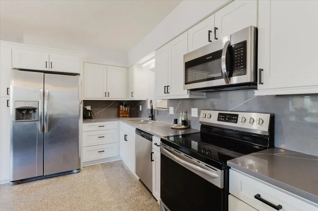 3597 27th Avenue S St Petersburg FL 33711