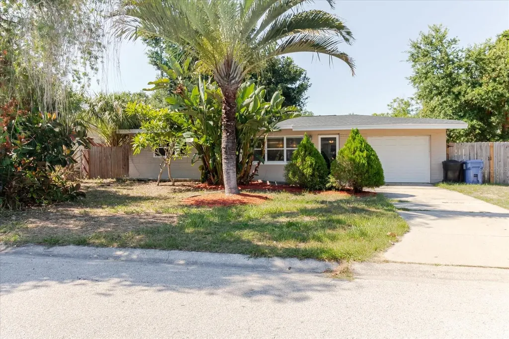 3597 27th Avenue S St Petersburg FL 33711