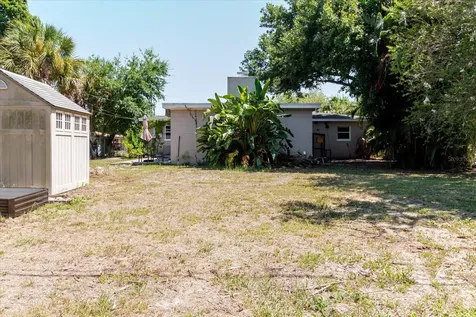 3597 27th Avenue S St Petersburg FL 33711