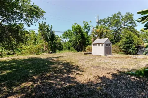 3597 27th Avenue S St Petersburg FL 33711