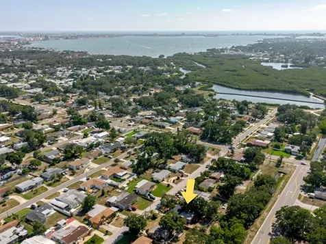 3597 27th Avenue S St Petersburg FL 33711