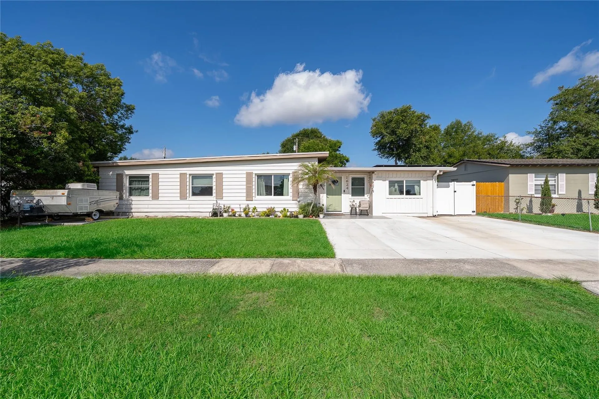1624 Hollis Drive Orlando FL 32822