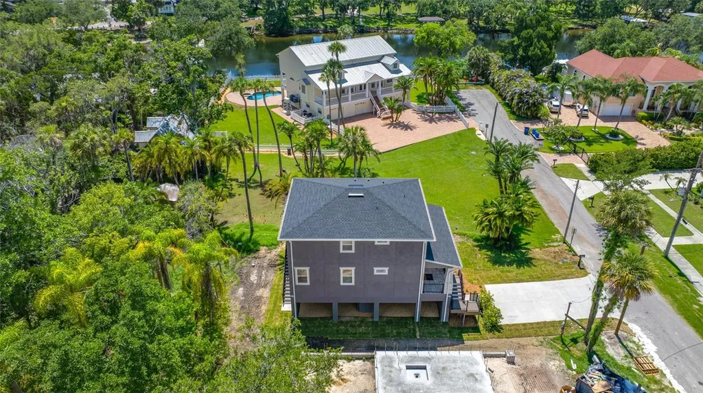 1004 W Henry Avenue Tampa FL 33604