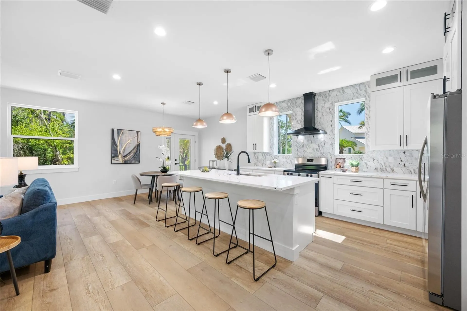 1004 W Henry Avenue Tampa FL 33604