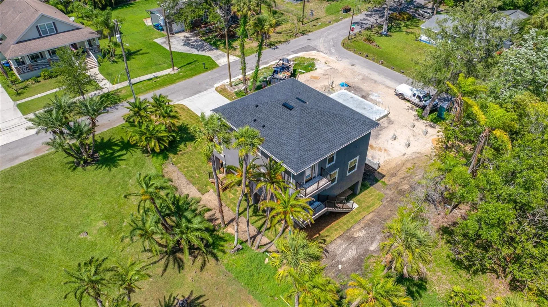 1004 W Henry Avenue Tampa FL 33604