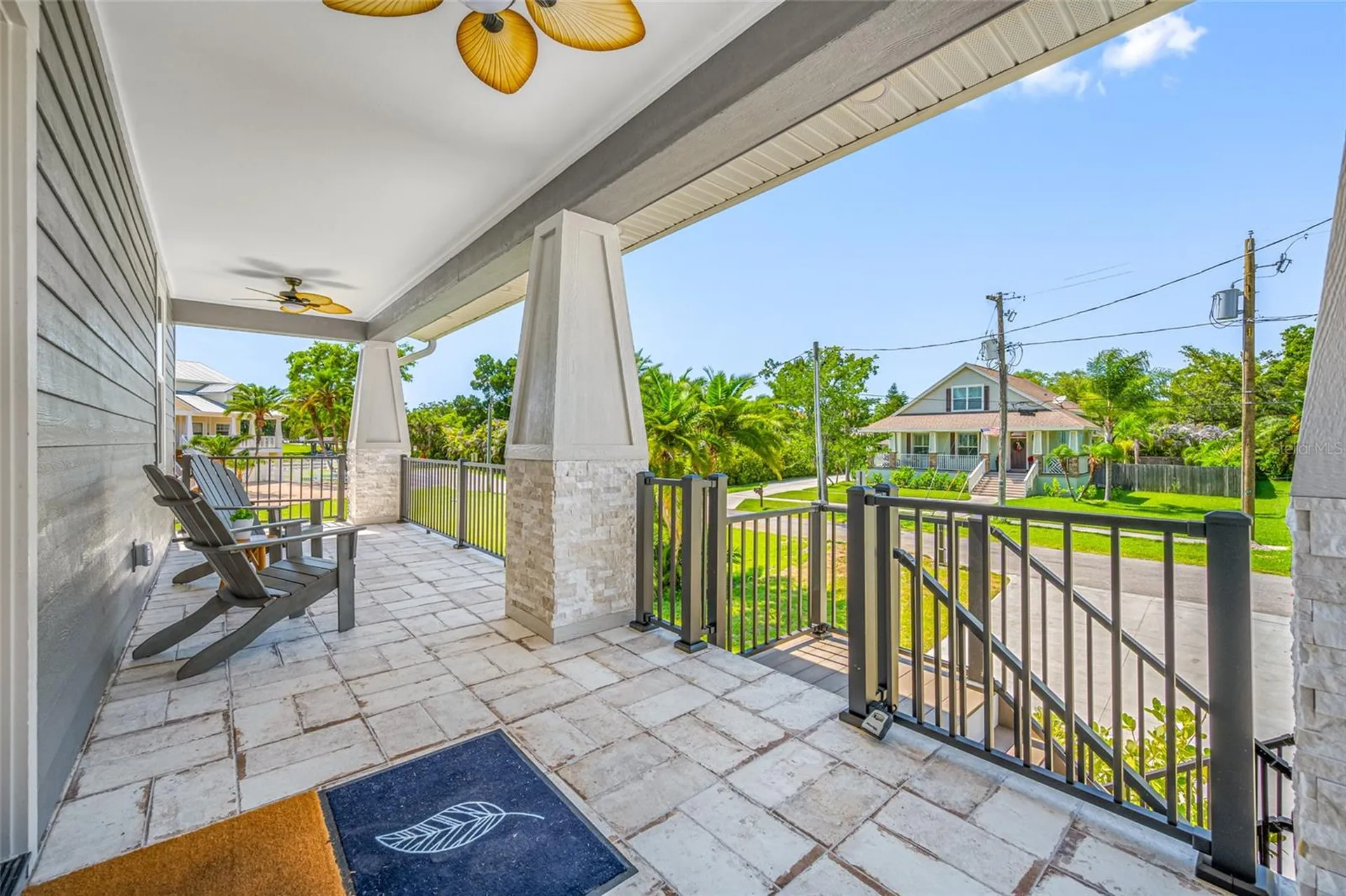 1004 W Henry Avenue Tampa FL 33604