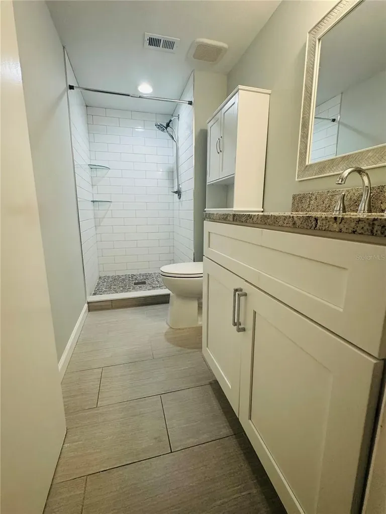 203 Meadow Lane Oldsmar FL 34677