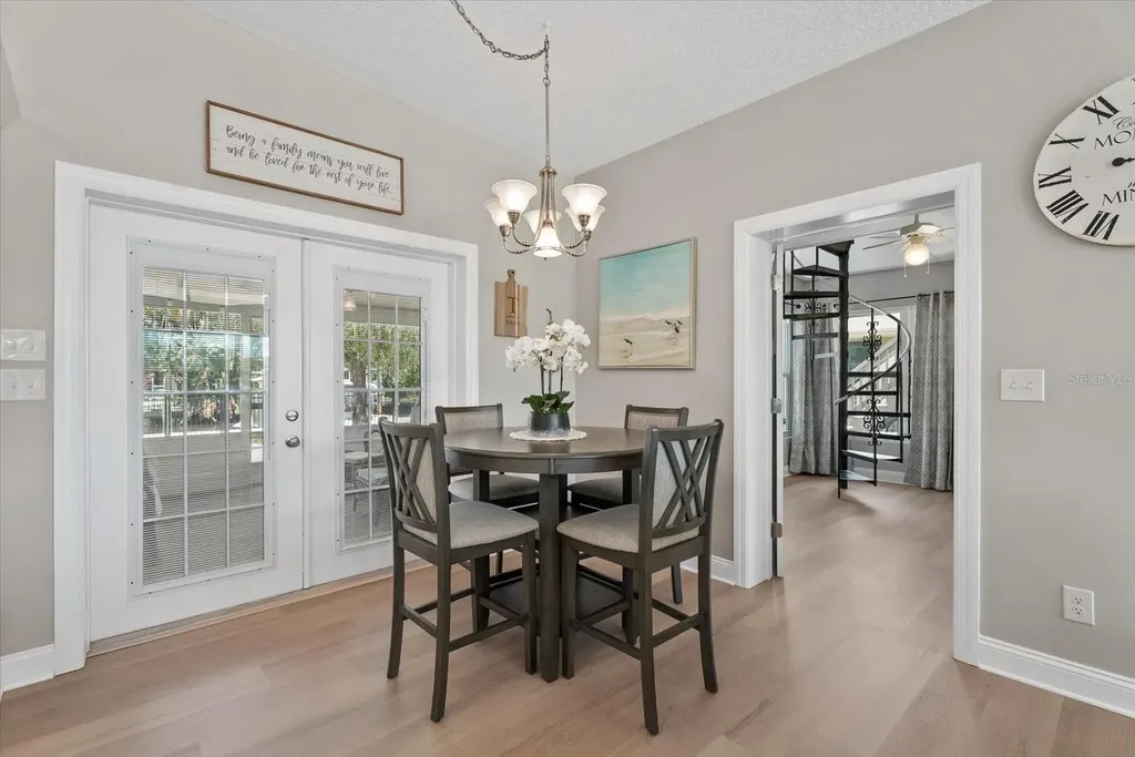 512 Palm Avenue Ellenton FL 34222