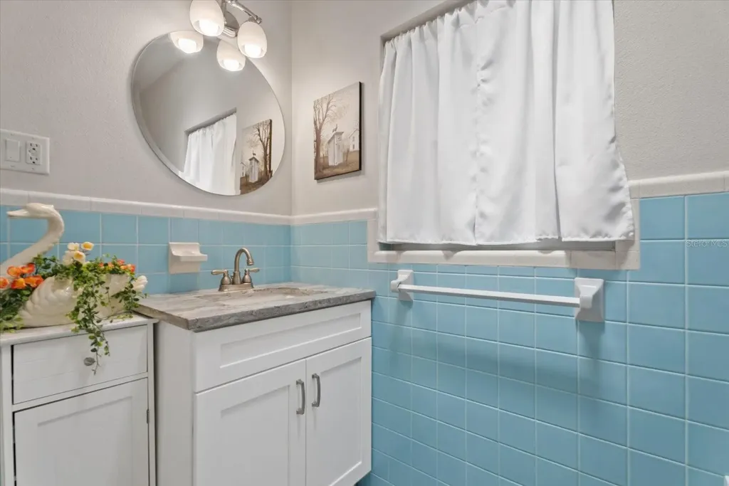 512 Palm Avenue Ellenton FL 34222