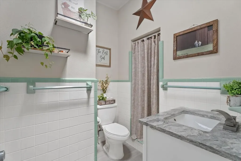 512 Palm Avenue Ellenton FL 34222