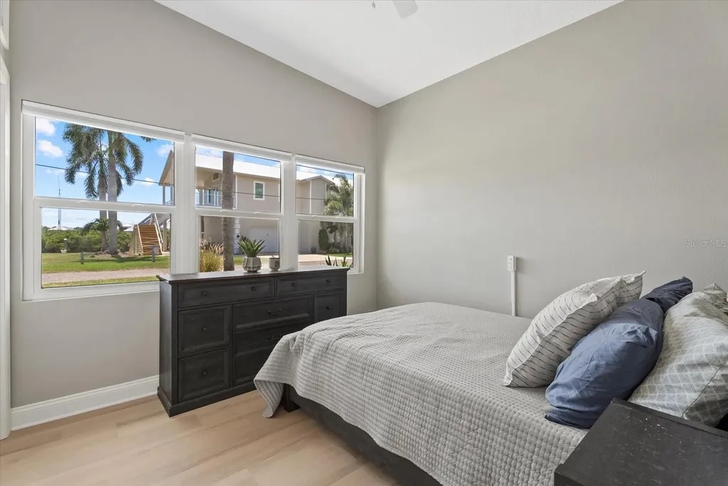 512 Palm Avenue Ellenton FL 34222