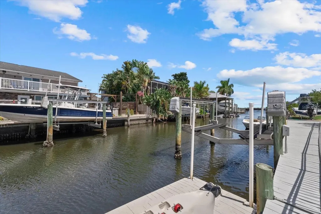 512 Palm Avenue Ellenton FL 34222