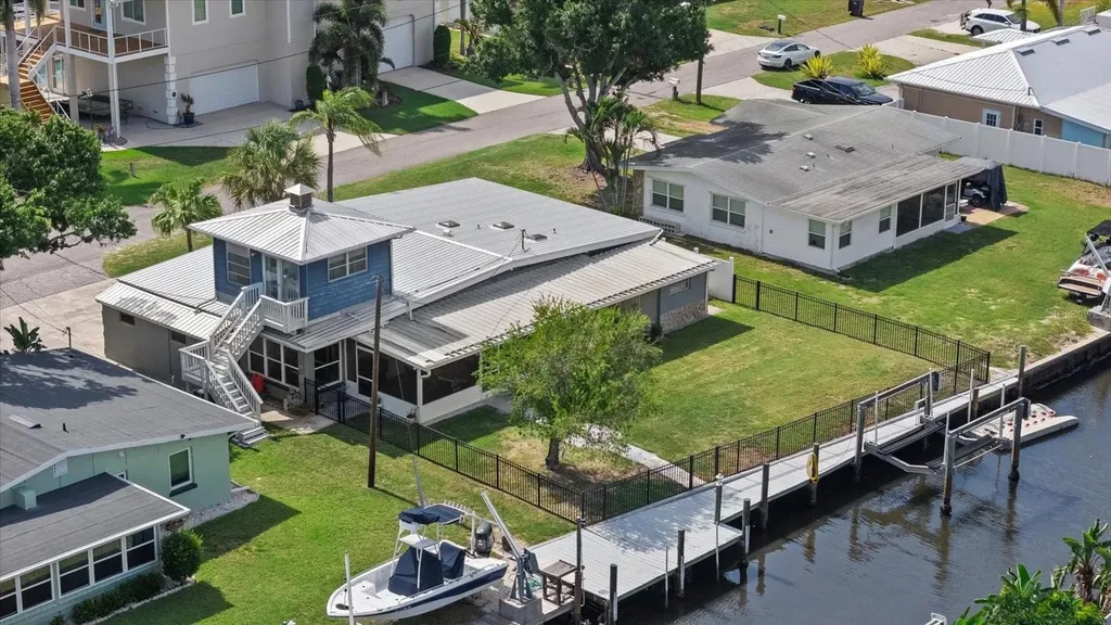 512 Palm Avenue Ellenton FL 34222