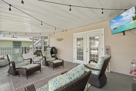 512 Palm Avenue Ellenton FL 34222